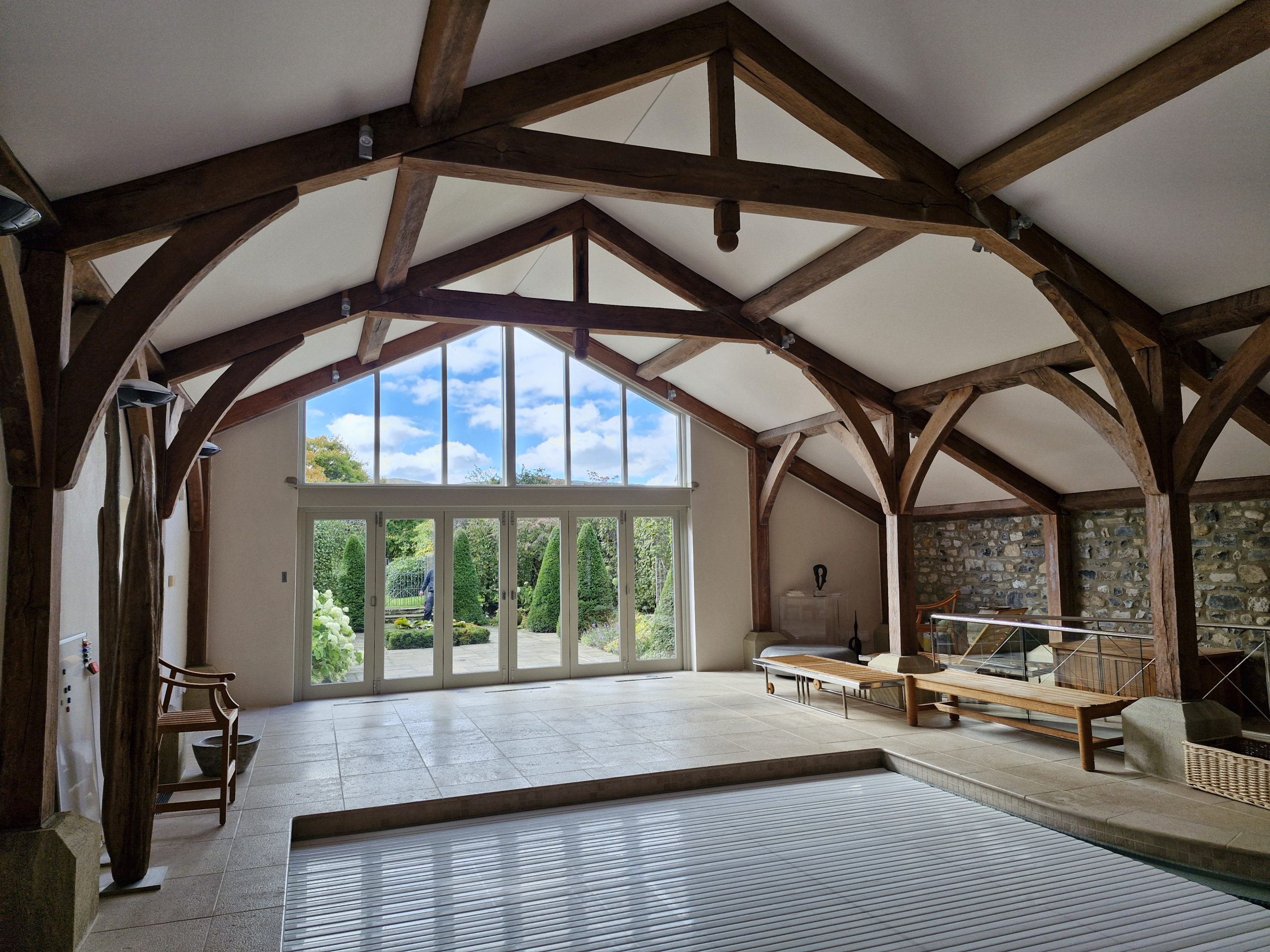 Bespoke Accoya Bi-Fold Doors and Windows – Wharfedale